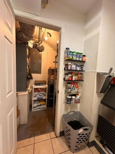 1020 Seawall Blvd, Galveston TX 77550-8153 exterior