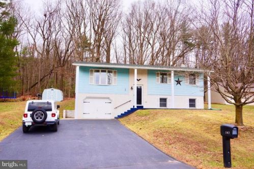 147 Lenker Dr, Williamstown, PA 17098-9525