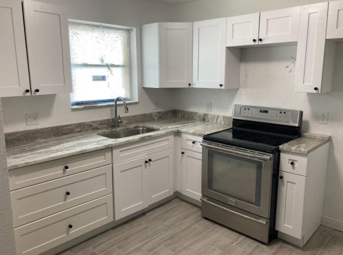 941 12th St, Lakeland, FL 33805-2707