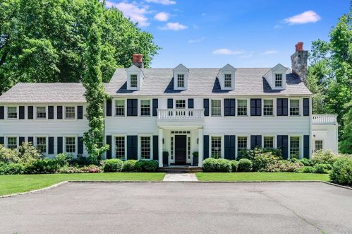 308 Duck Pond Rd, Matinecock, NY 11560-2404