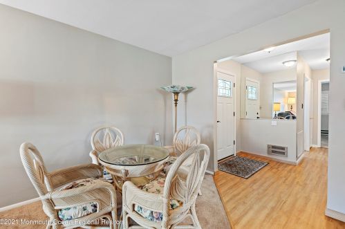 33 Watkins Rd, Bricktown NJ  08724-2446 exterior