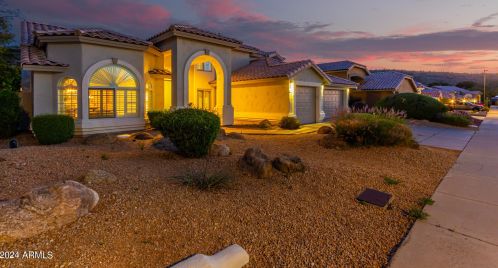 5717 Soft Wind Dr, Glendale AZ  85310-3643 exterior