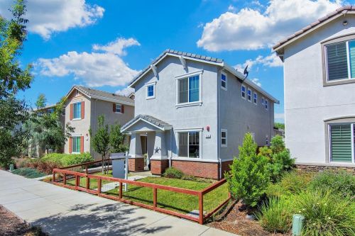716 Main St, Winters CA  95694-1689 exterior