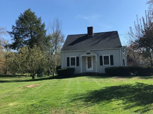33 Mills Ln, Bloomfield, CT 06002-2035