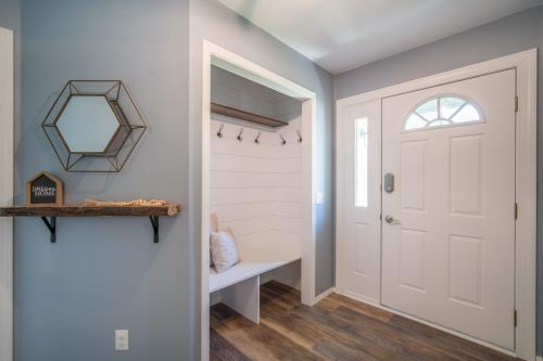 1306 Elm St, Hartford, WI 53027-2789