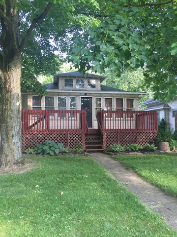 396 Crawford St, Fredericksburg, OH 44627-9224