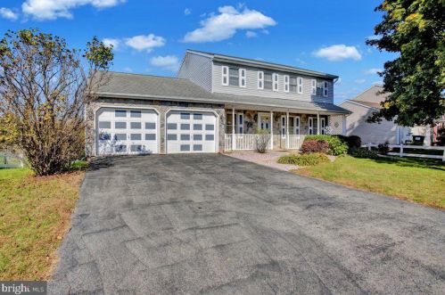 326 Cornerstone Dr, Blandon, PA 19510-9608