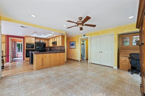 5807 Greens Dr, Riverside CA  92509-7327 exterior