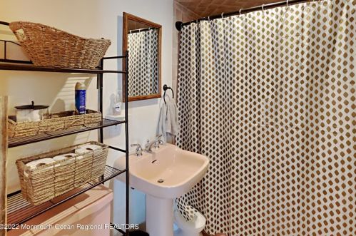 51 Birch Dr, Bricktown NJ 08723-6968 exterior