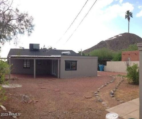 9427 1st Ave, Phoenix AZ  85021-2401 exterior