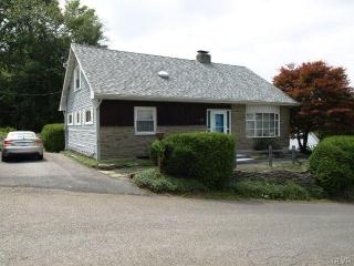 60 Coal St, Lansford, PA 18232-1912