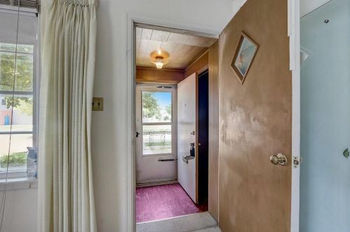 2442 67, Milwaukee WI 53214-1762 exterior