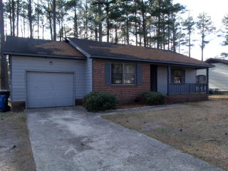 928 Winterberry Dr, Fayetteville NC  28314-6000 exterior