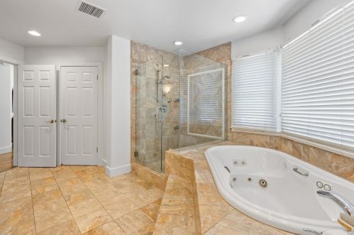 18931 Fernbrook Ct, Saratoga CA  95070-3424 exterior