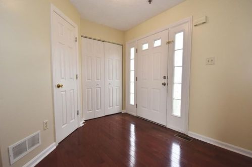 1328 Meadowbrook Dr, Canonsburg, PA 15317-5017