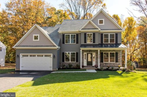 422 Fourth Ave, Newtown Square, PA 19073-4519
