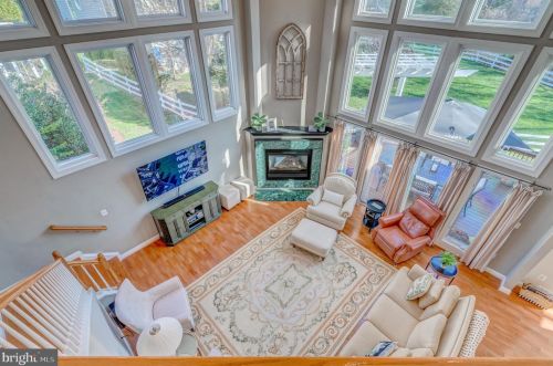 18292 St Georges Ct, Leesburg VA  20176-7421 exterior