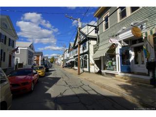 109 Water St, Stonington CT  06378-1430 exterior