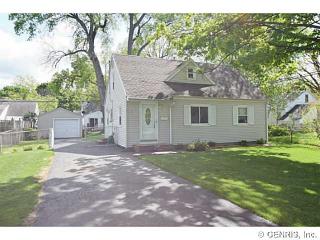 83 Milford St, Rochester, NY 14615-2040