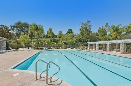 24306 Foxglove Pl, Santa Clarita CA  91354-4922 exterior