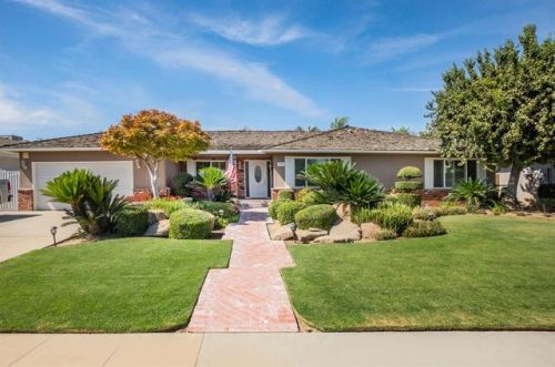 5773 Prospect Ave, Fresno, CA 93711-2158