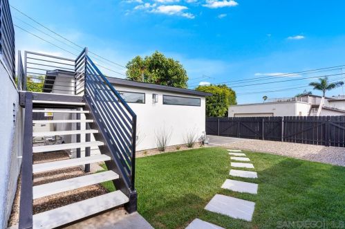 1533 Beryl St, San Diego CA  92109-2106 exterior