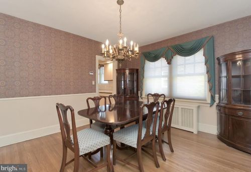 7 Buckingham Ave, Trenton NJ  08618-3311 exterior