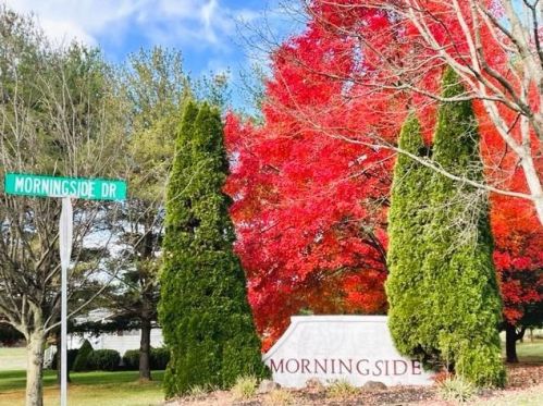 1454 Morningside Dr, Orefield, PA 18069-8932