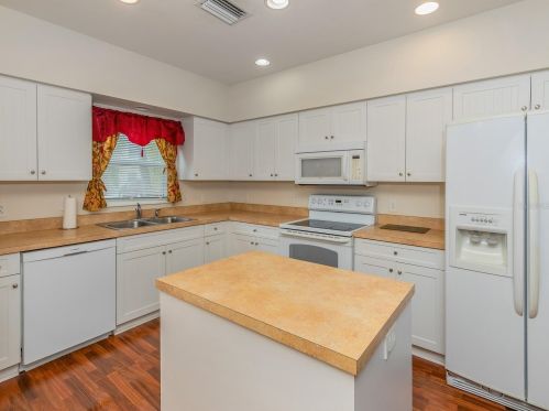 5356 Dream Ln, Nokomis FL  34275-1451 exterior