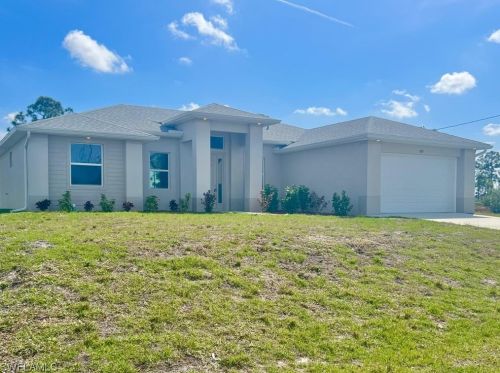 2837 22nd Pl, Cape Coral, FL 33904-4028