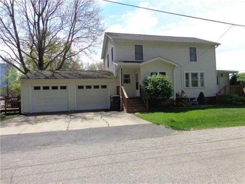 870 Buhl Farm Dr, Hermitage, PA 16148-1556