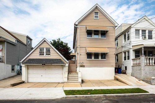 137-18 95th St, Jamaica, NY 11417-2216