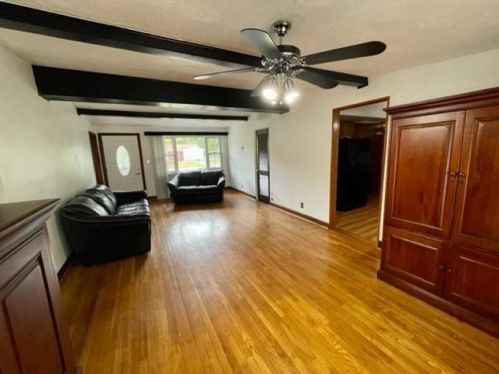 61 Wolfer Dr, Amelia, OH 45102-1335
