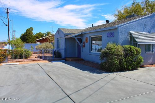926 Prince Rd, Tucson, AZ 85705-3100