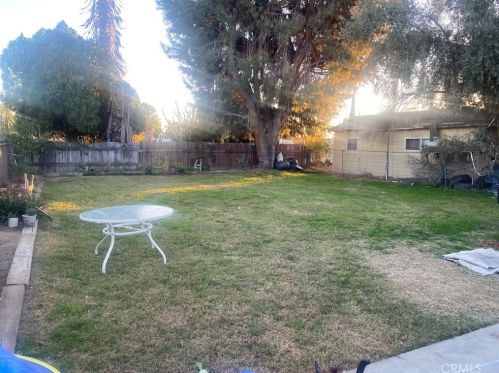 1357 Hillside Dr, San Bernardino CA  92404-5554 exterior