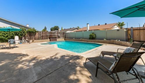 1521 Melody Ln, El Cajon CA  92019-2016 exterior