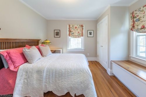 75 Valley View Dr, Morristown NJ  07960-5615 exterior