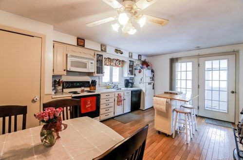 55 Dorothy Dr, Middletown CT 06457-5312 exterior