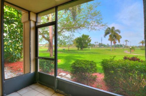 6327 Palma Del Mar Blvd, Saint Petersburg, FL 33715-2701