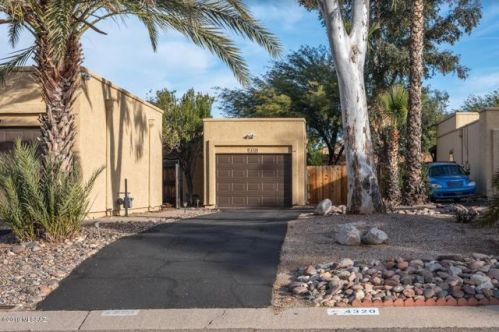 4320 Pyracantha Dr, Tucson, AZ 85741-1697