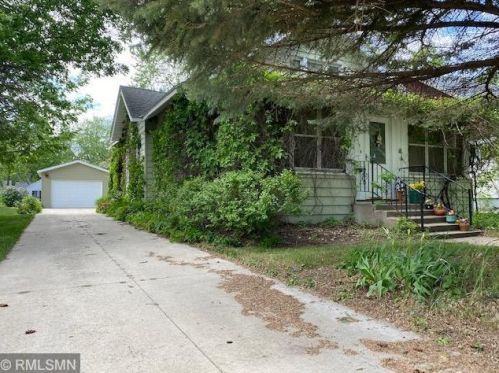721 Sibley Ave, Litchfield, MN 55355-1758
