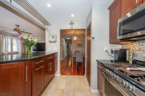 45 Sunrise Dr, Whippany NJ  07981 exterior