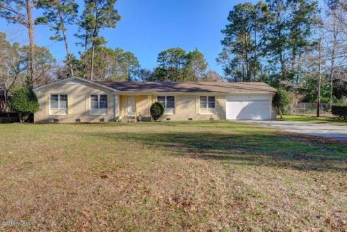 5135 Oriole Dr, Wilmington, NC 28403-1927