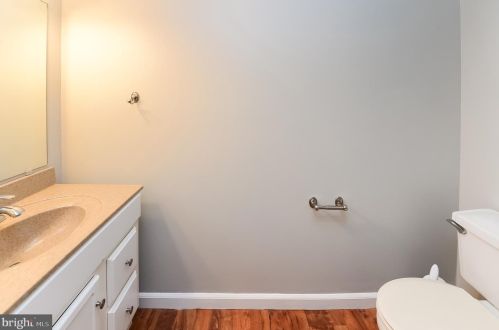 502 Essex Ct, West Deptford NJ  08051-2027 exterior