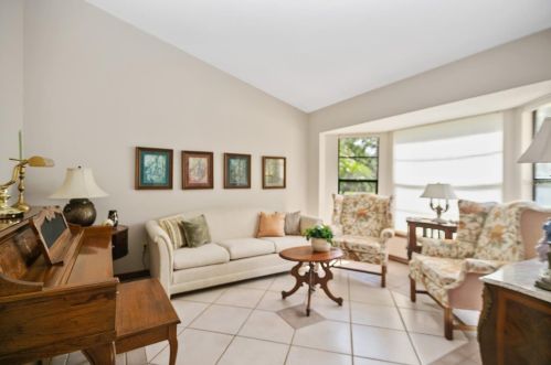5435 Split Pine Ct, Orlando, FL 32819-7112