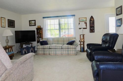 245 Ridgewood Dr, Pulcifer, WI 54124-9004