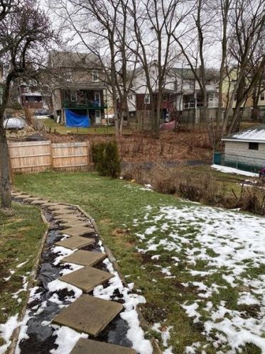 943 Woodbourne Ave, Pittsburgh, PA 15226-2107