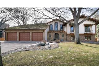 5509 River Bluff Cir, Minneapolis, MN 55437-3605
