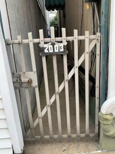 2003 Larkins Way, Pittsburgh, PA 15203-2012