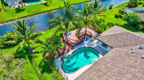 14398 Blackberry Dr, West Palm Beach, FL 33414-8240